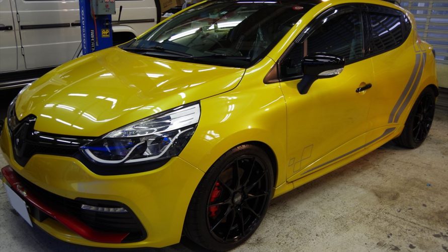 Renaultルーテシアにメンテナンスコーティング